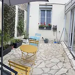 Lilas Gambetta Ξενοδοχείο 3*