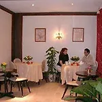 Lilas Gambetta Ξενοδοχείο 3*