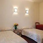 Ξενοδοχείο Lilas Gambetta 3*