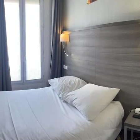 Hipotel Lilas Gambetta París