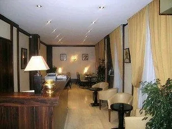 Hipotel Lilas Gambetta París