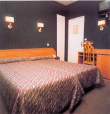 Hipotel Lilas Gambetta Hotel París