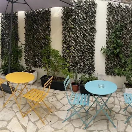 Hipotel Lilas Gambetta Hotel Paryż