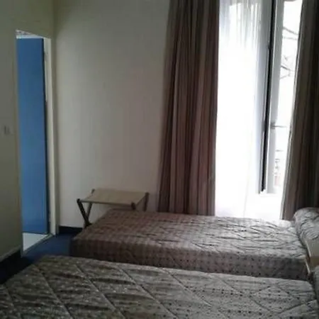 Hipotel Lilas Gambetta Hotel París