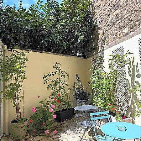 Lilas Gambetta ホテル