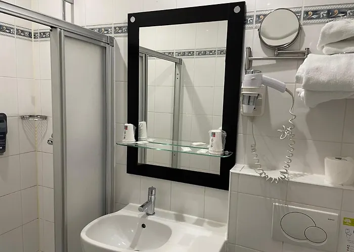 Lilas Gambetta Париж