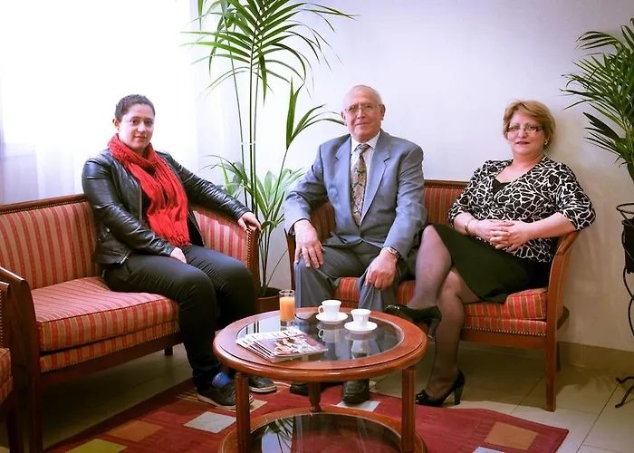 Lilas Gambetta Отель 3*