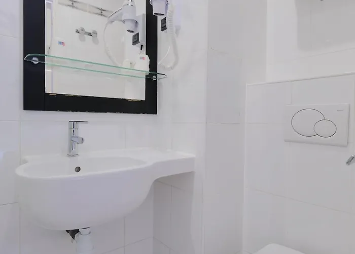 Отель Lilas Gambetta