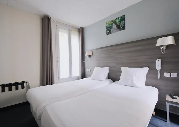 Lilas Gambetta Hotel 3*