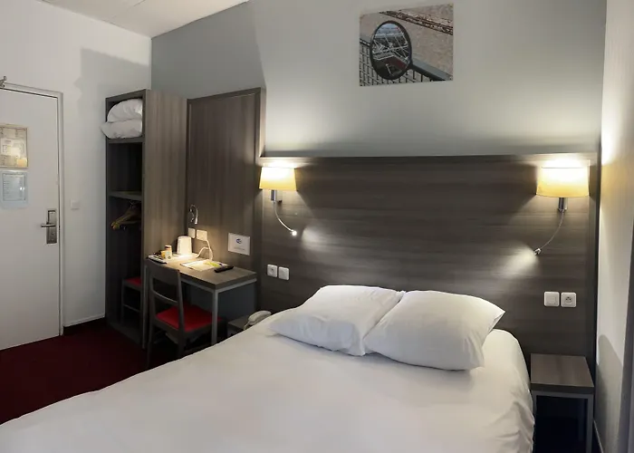 Lilas Gambetta Париж