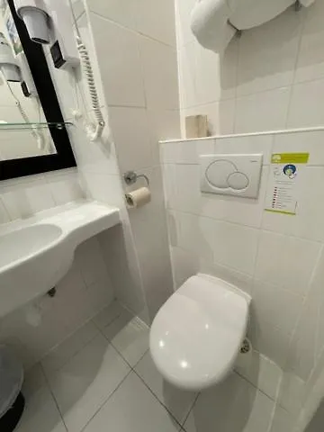 Lilas Gambetta Отель Париж