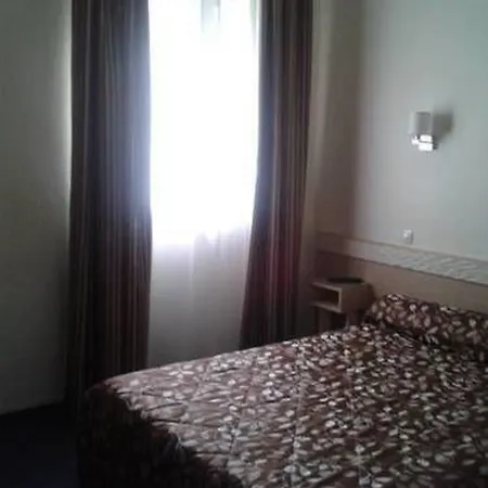 Lilas Gambetta 3* Paryż