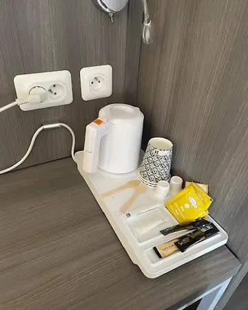 Lilas Gambetta Hotel Paryż